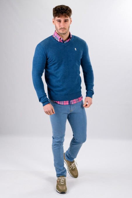 SUETER CUELLO PICO AZUL