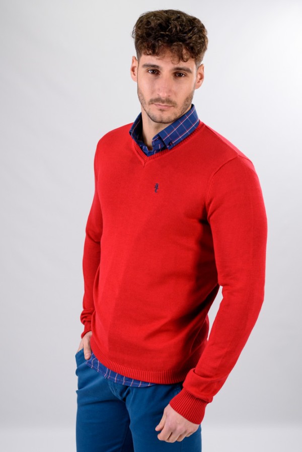 PULL-OVER À COL EN V ROUGE 2