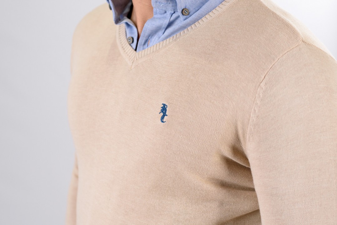 SUETER CUELLO PICO ARENA