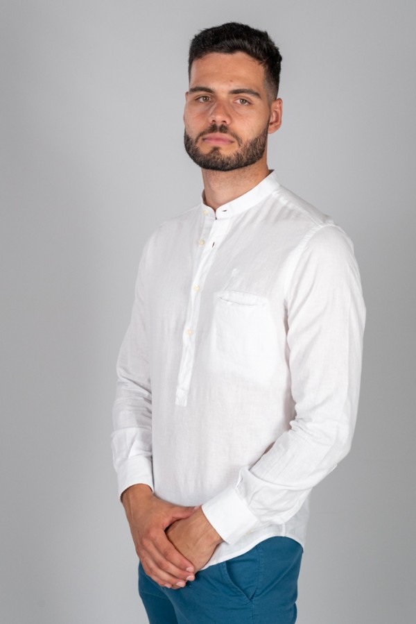 CAMISA POLERA MAHO CON BOLSILLO BLANCO 2