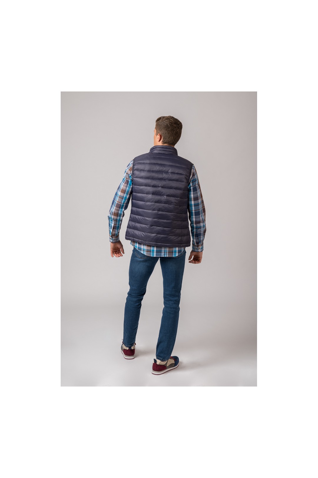 CHALECO DE HOMBRE LUGO. AZUL MARINO