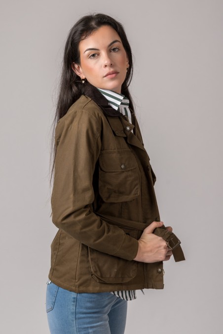 CHAQUETA ENCERADA WOMAN 4 BOLSILLOS CAMEL