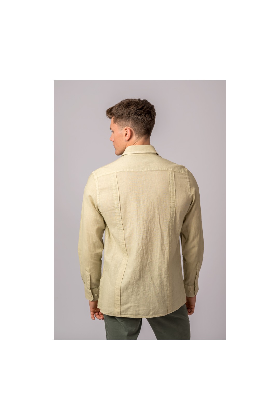 CAMISA GUAYABERA VERDE KAKI