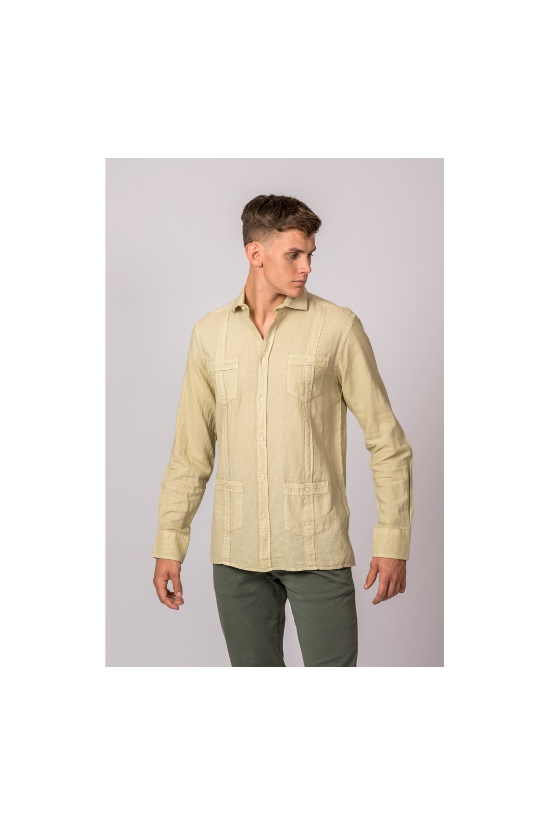 CAMISA GUAYABERA VERDE KAKI