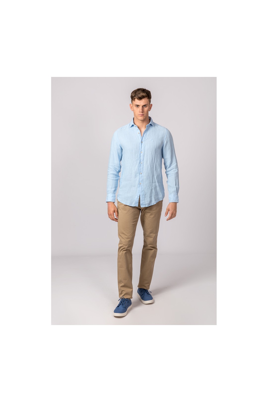 CHEMISE EN LIN BLEU CLAIR
