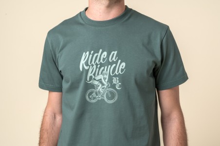 CAMISETA RIDE A BICYCLE VERDE