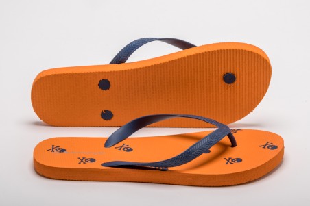 TONGS TÊTE DE MORT ORANGE ET BLEU