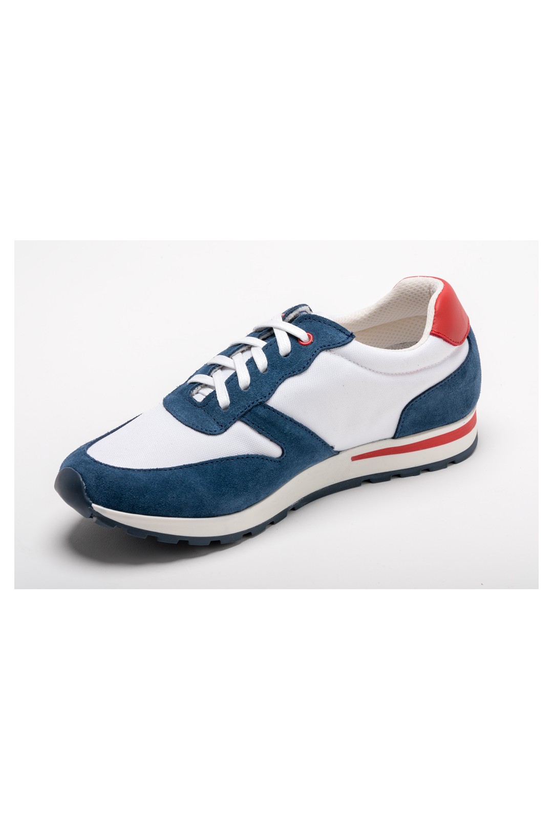 BASKETS BLEUES ET ROUGES