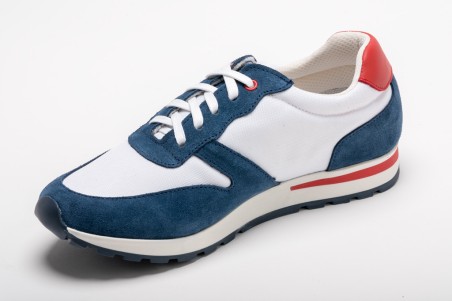 BASKETS BLEUES ET ROUGES