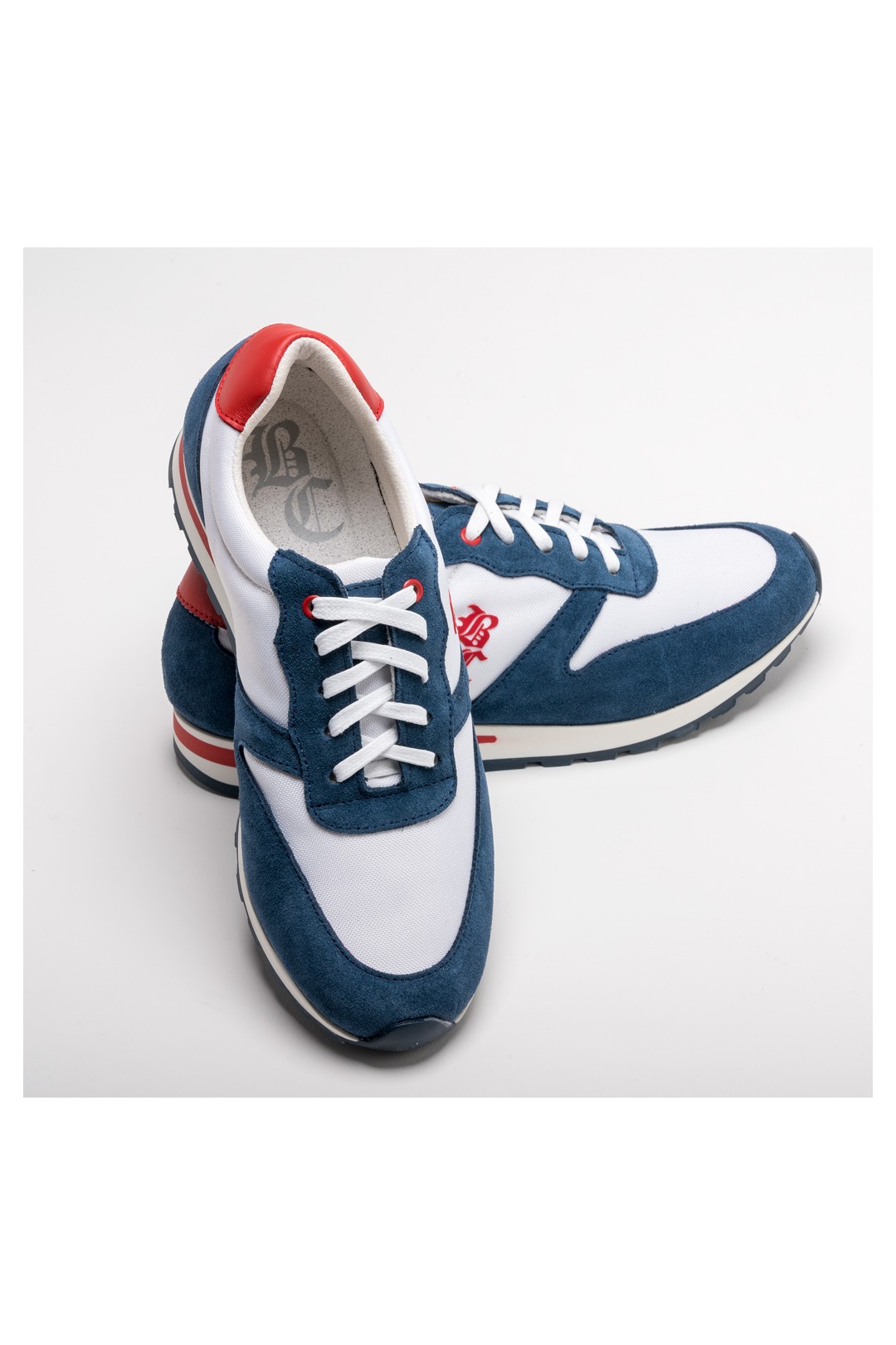 Calzado para hombre sneaker deportiva azul y blanca