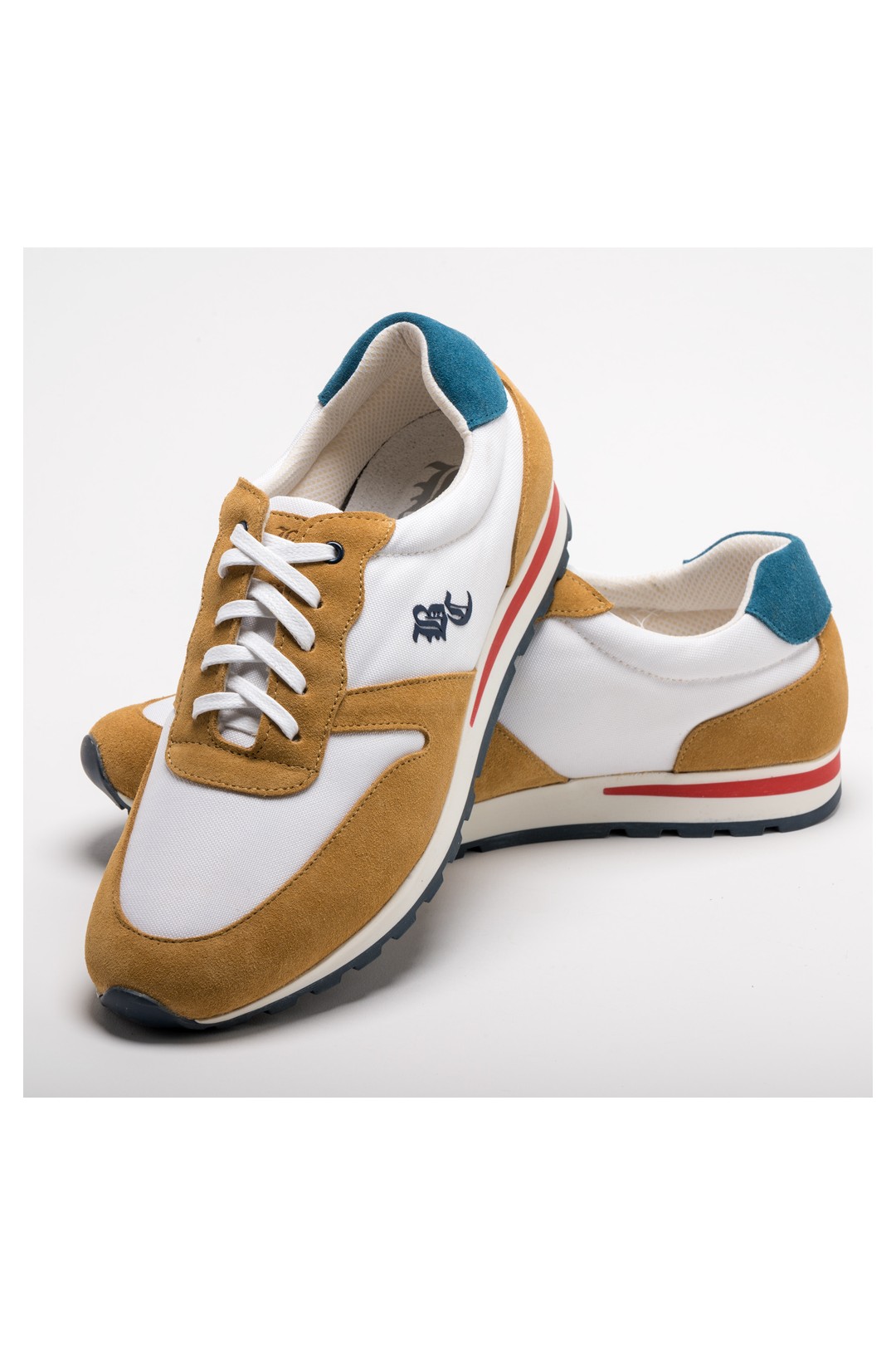 BASKETS DE SPORT BLEU ET MOUTARDE