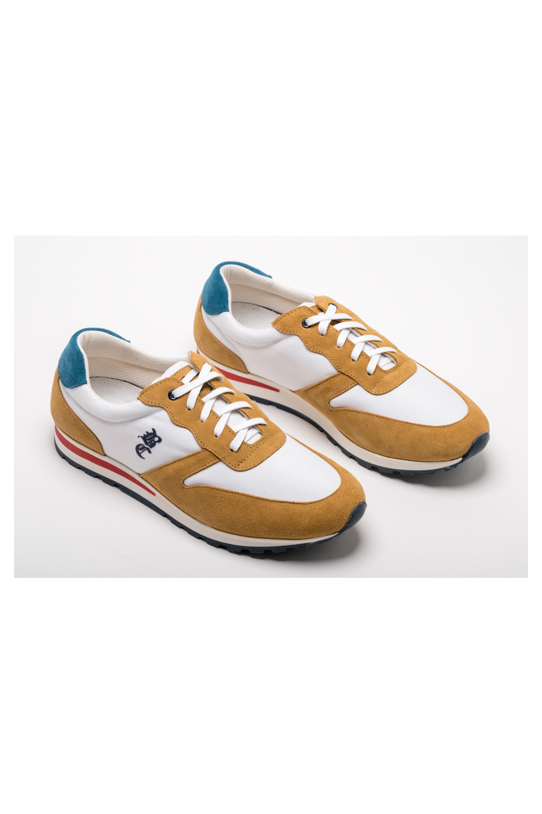 BASKETS DE SPORT BLEU ET MOUTARDE
