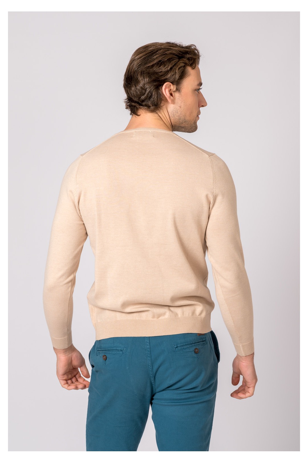 SUETER CUELLO PICO BEIGE