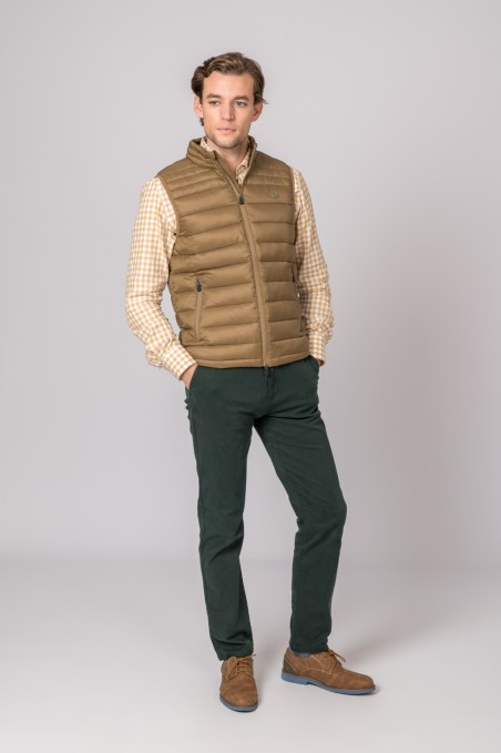 CHALECO DE HOMBRE NIZA CAMEL