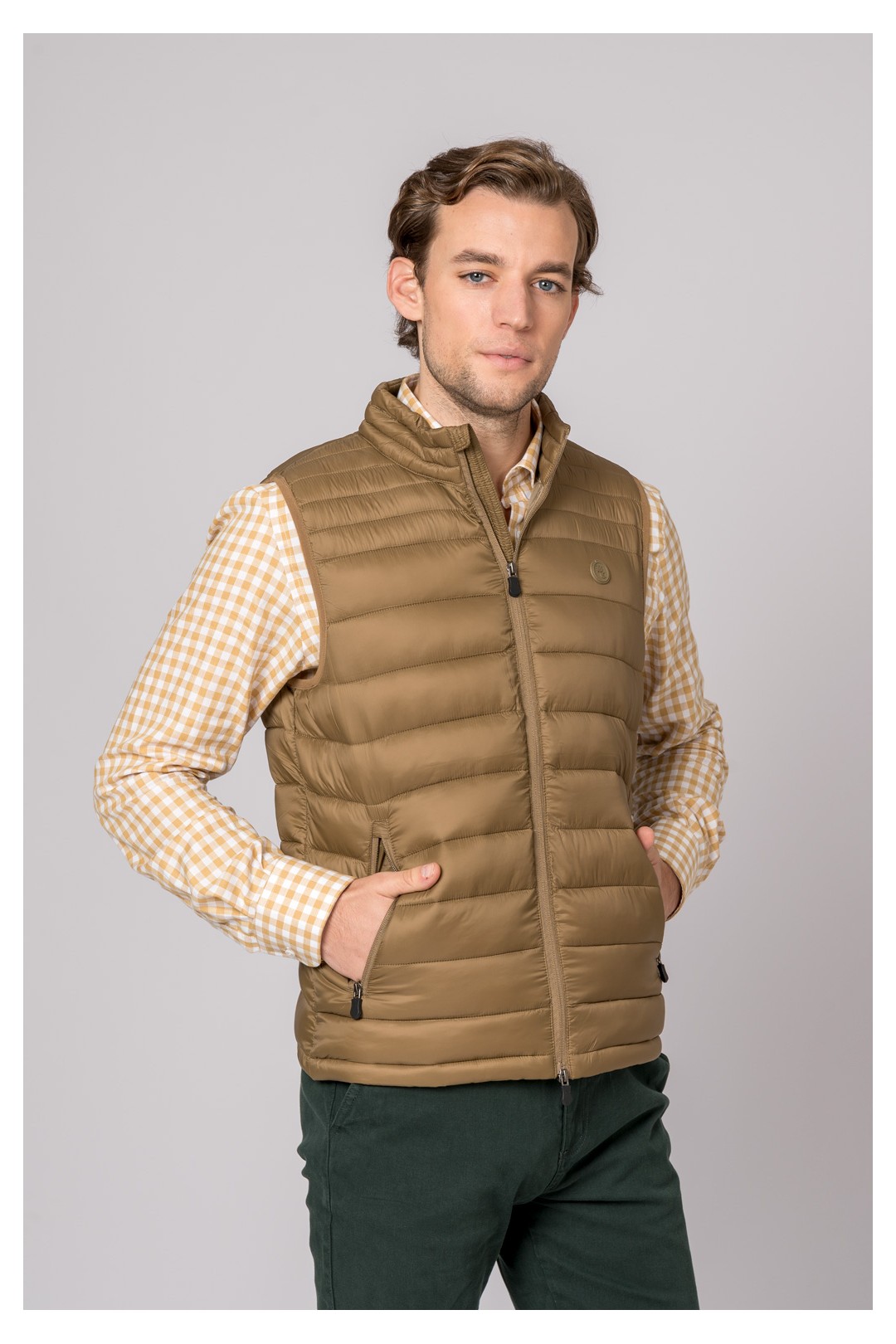CHALECO DE HOMBRE NIZA CAMEL