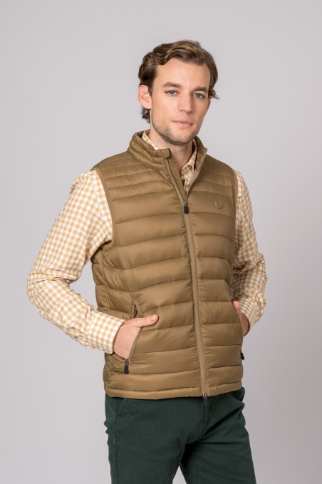 CHALECO DE HOMBRE NIZA CAMEL