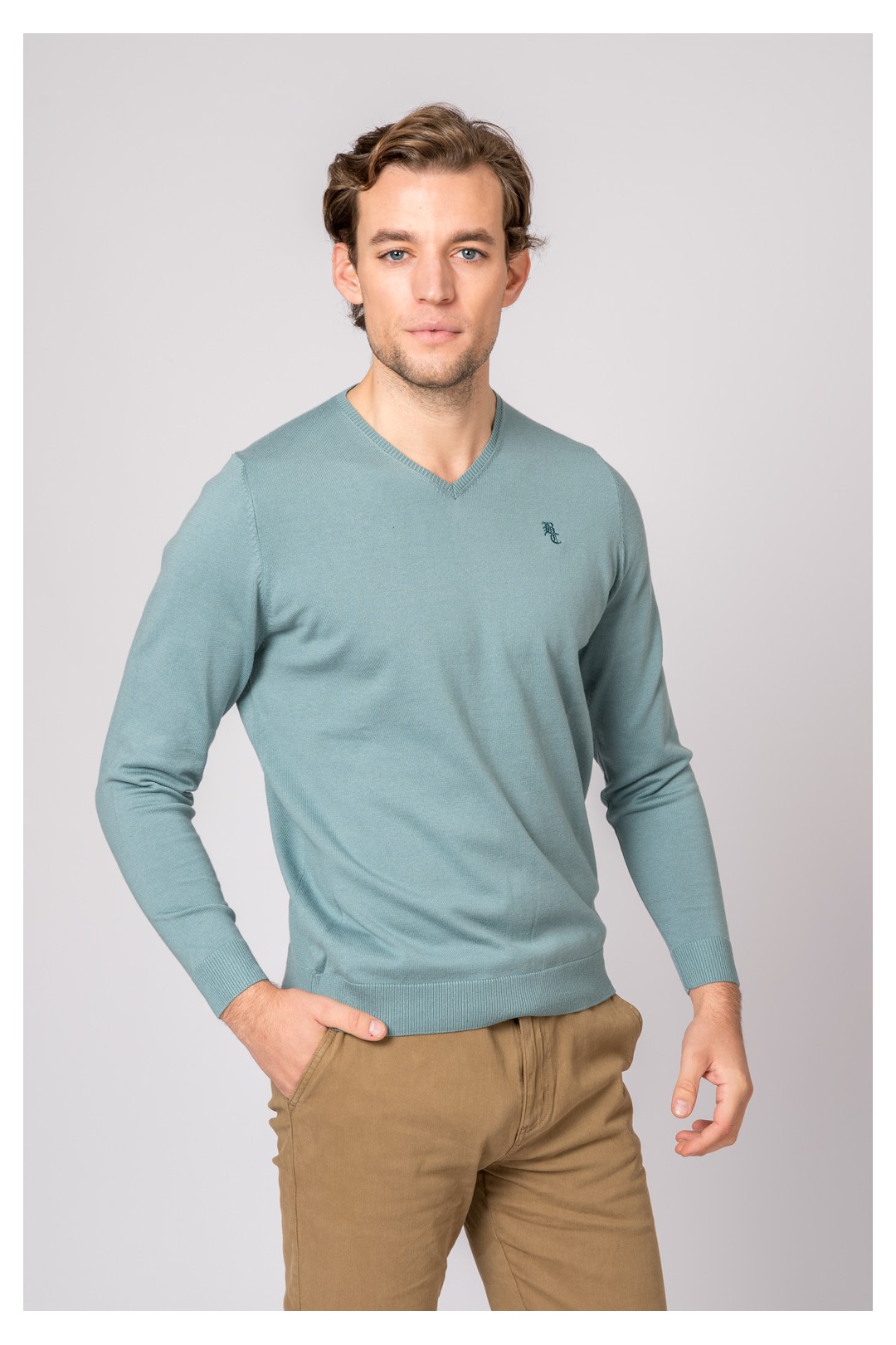 SUETER CUELLO PICO VERDE