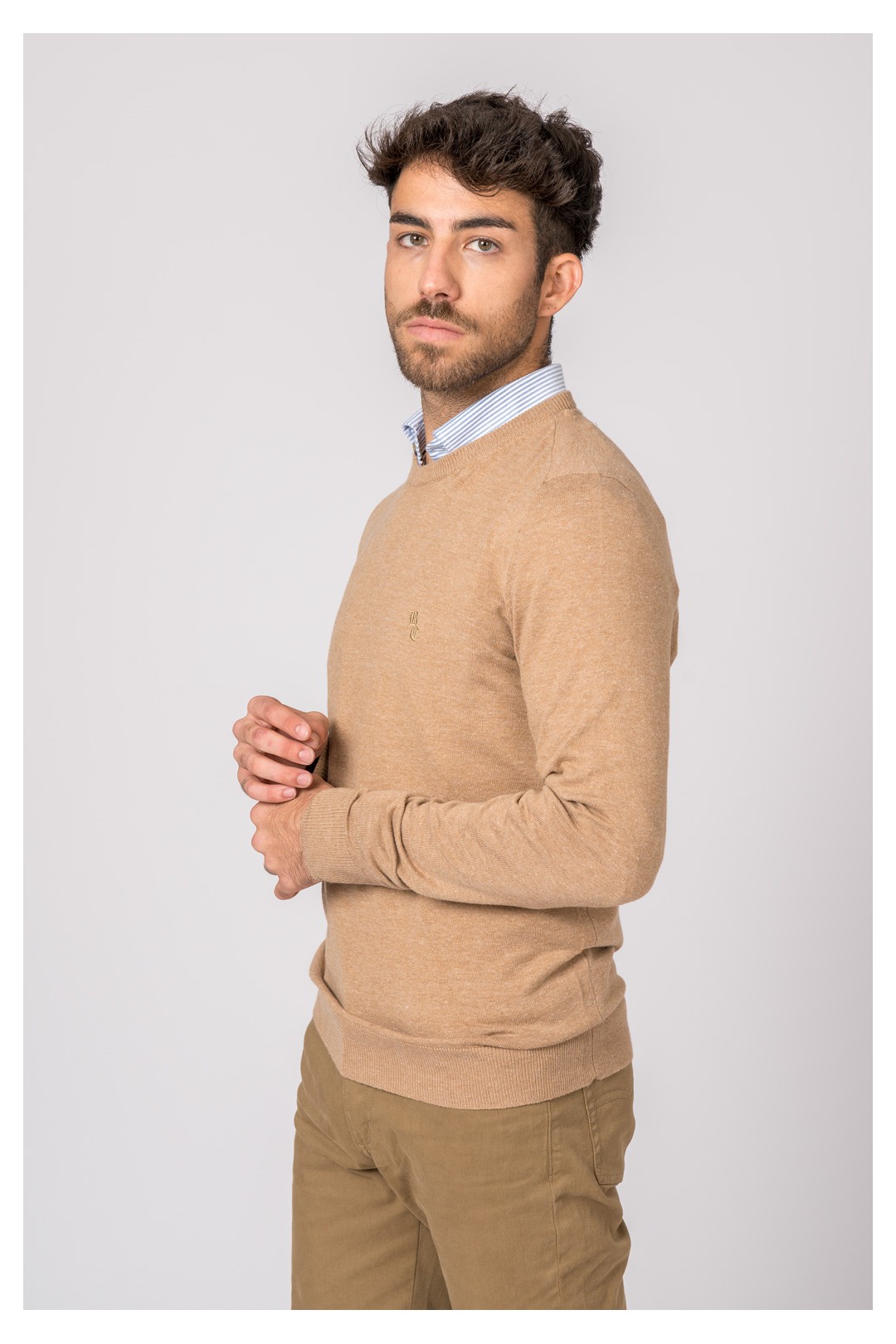 SUETER CUELLO REDONDO CAMEL