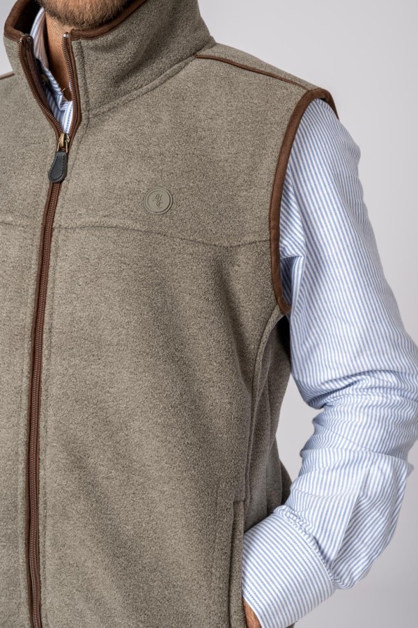 CHALECO POLAR GRIS