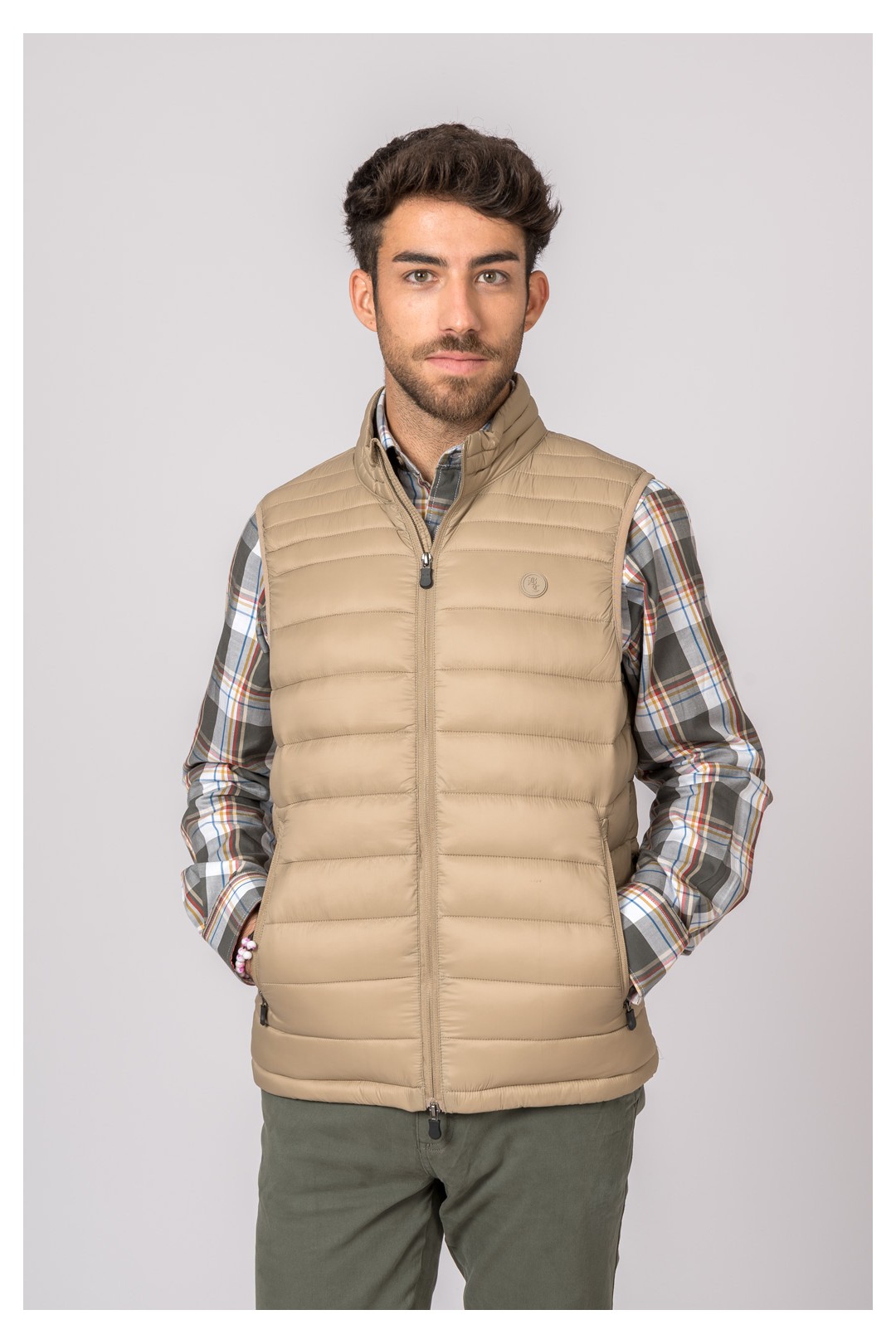 CHALECO DE HOMBRE NIZA BEIGE