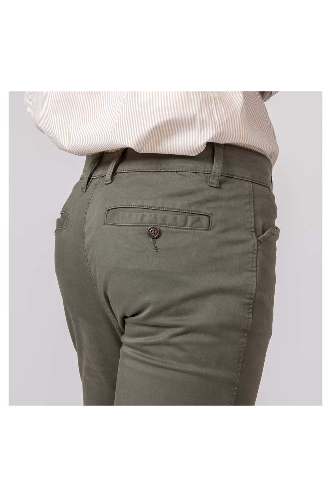 PANTALÓN MONTERO CLÁSICO VERDE DOCKER