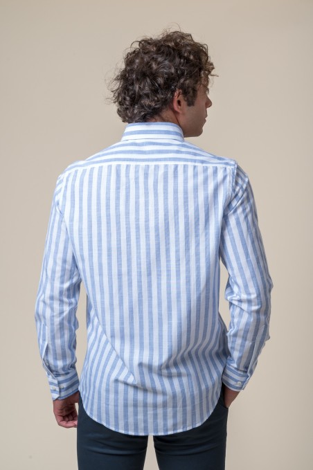 CHEMISE À RAYURES BLEUES ET BLANCHES