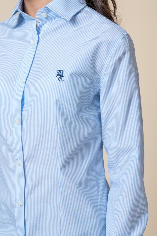 Camisa de mujer a rayas azul y blanco. 2