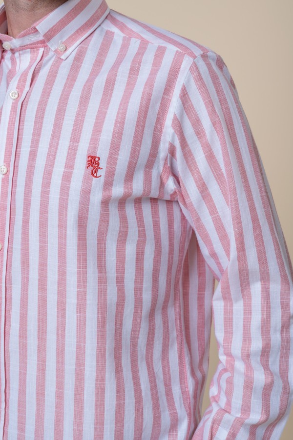CHEMISE À RAYURES ROSES ET BLANCHES 2