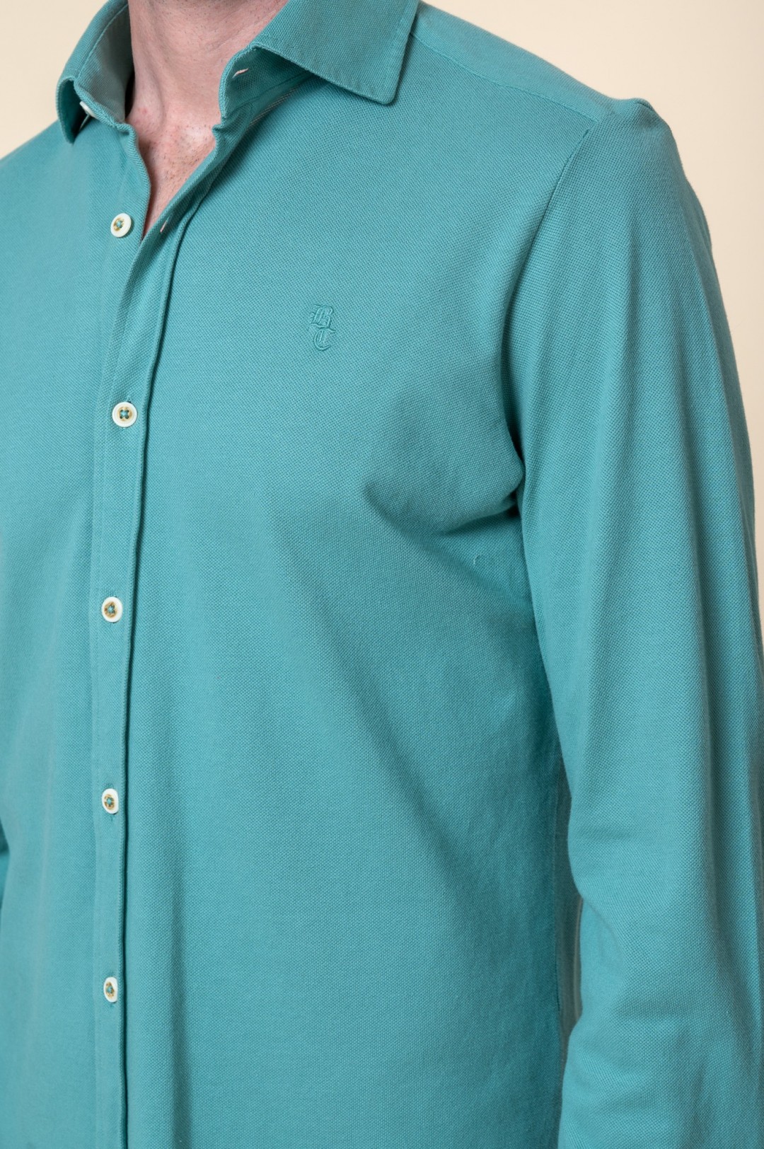 CAMISA ELÁSTICA VERDE LAVADO