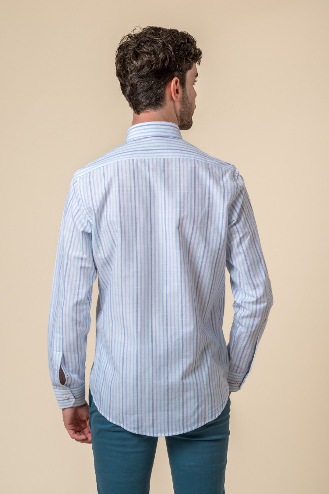 CAMISA ÀS RISCAS AZUIS