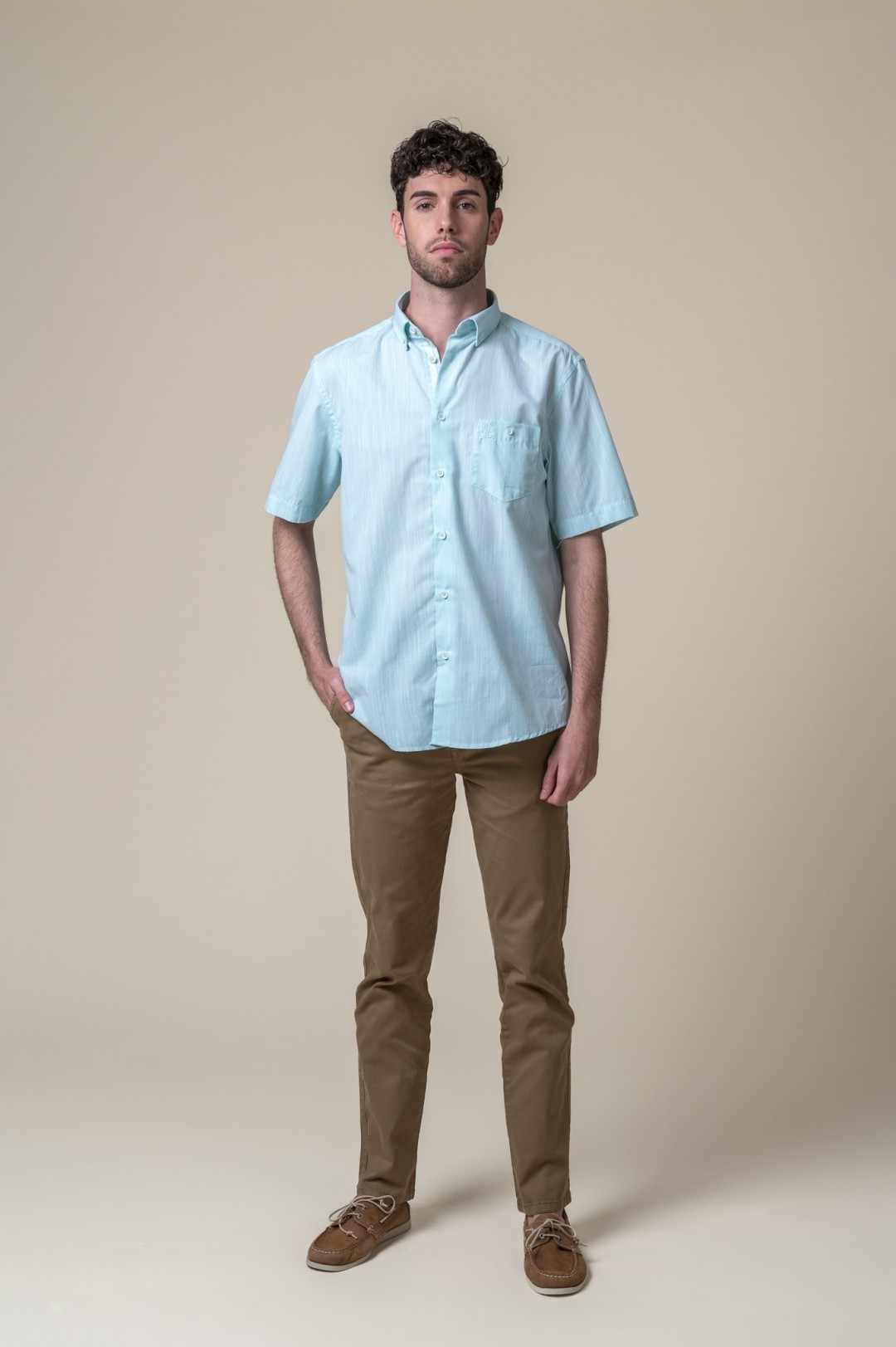 CAMICIA VERDE ACQUA A MANICHE CORTE