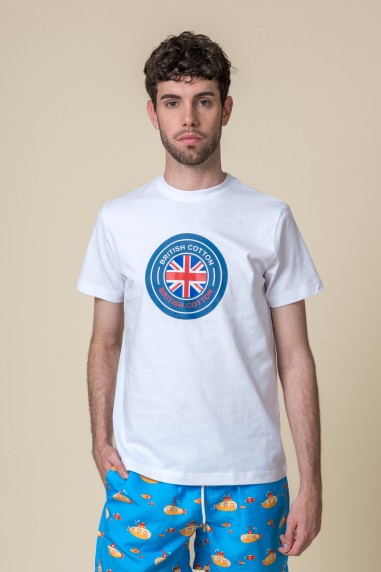 T-SHIRT COM REMENDO BRANCO