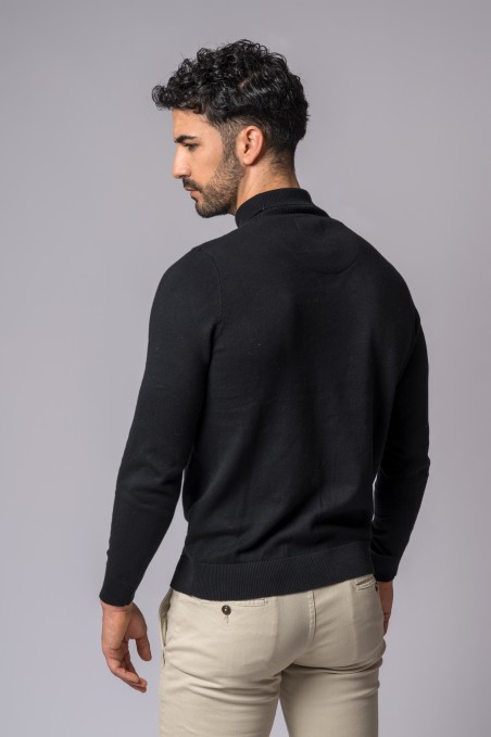 PULL À COL ROULÉ NOIR