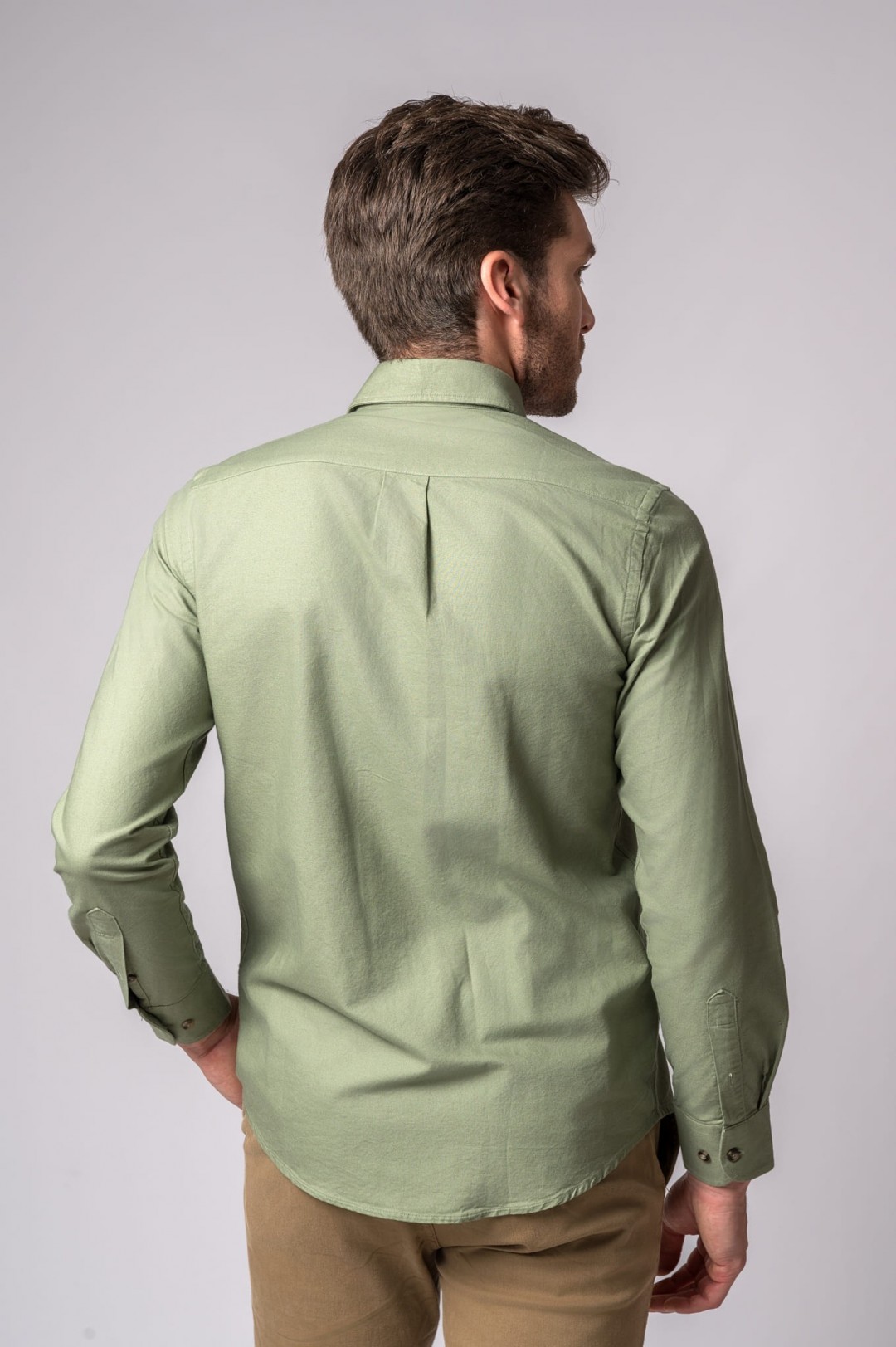 CAMICIA CON TASCA VERDE OLIVA