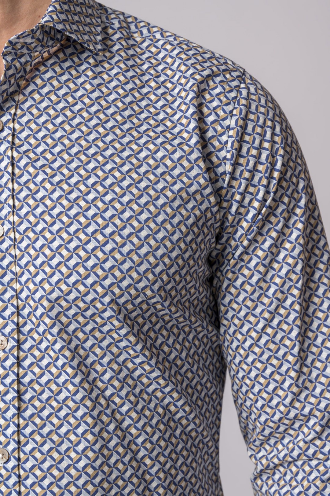 BLUE AND CAMEL DIAMOND PATTERN SHIRT