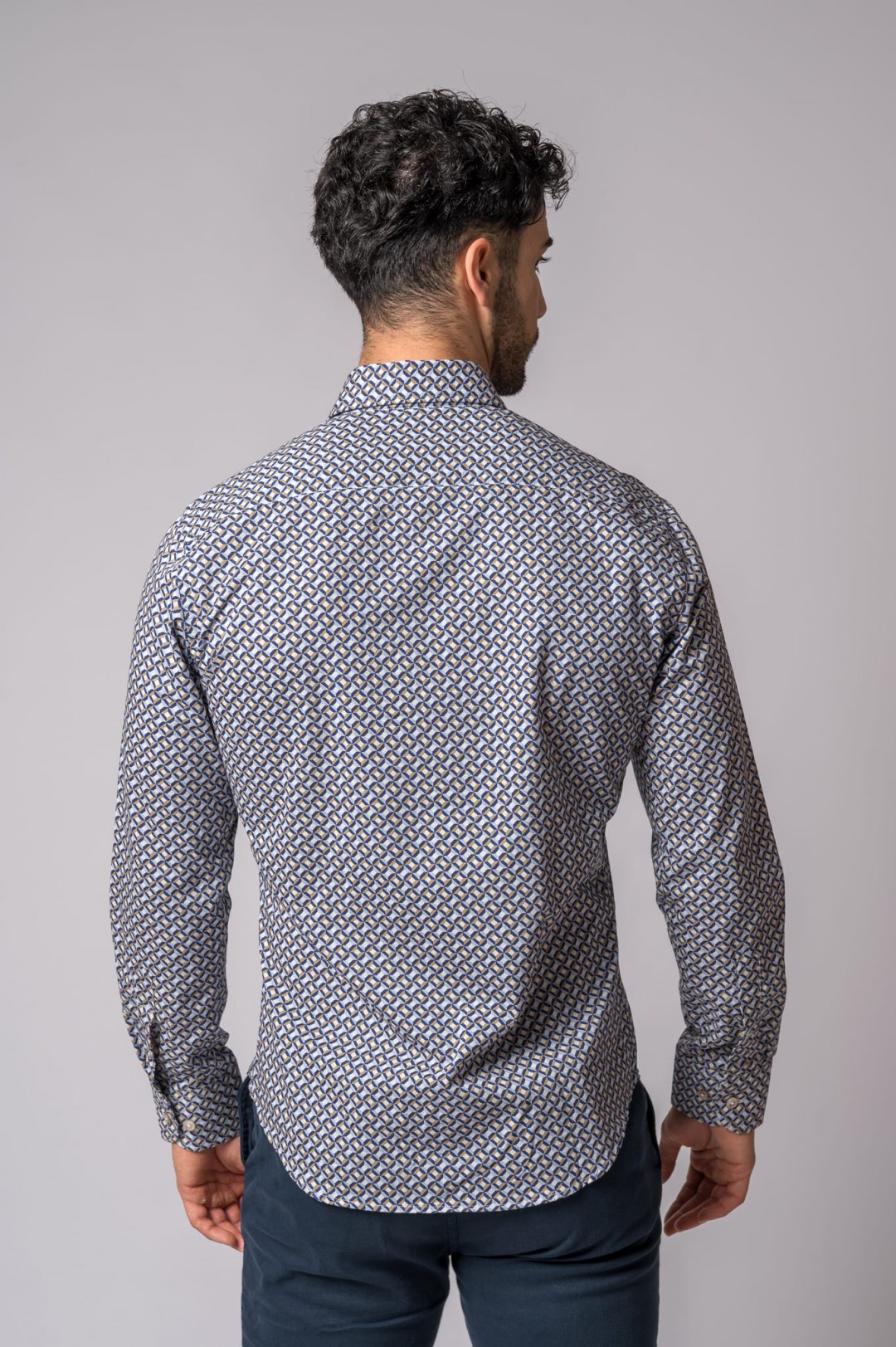 BLUE AND CAMEL DIAMOND PATTERN SHIRT