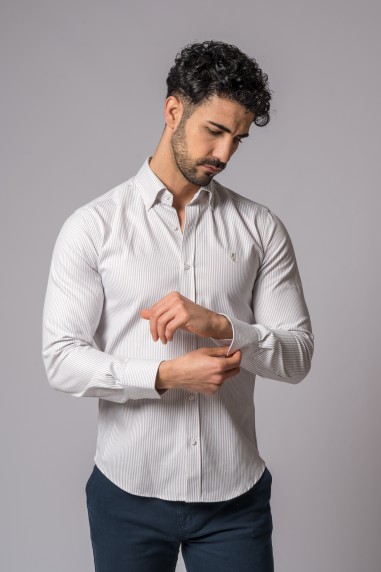 CAMICIA A RIGHE BIANCHE E TOSTATE