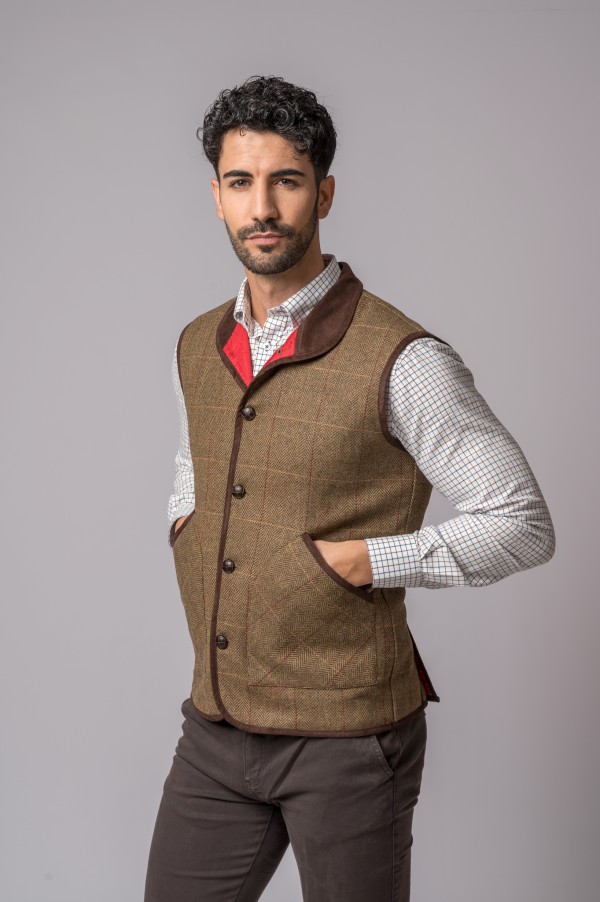 GILET IN LANA CON RISVOLTO A RIGHE ROSSE