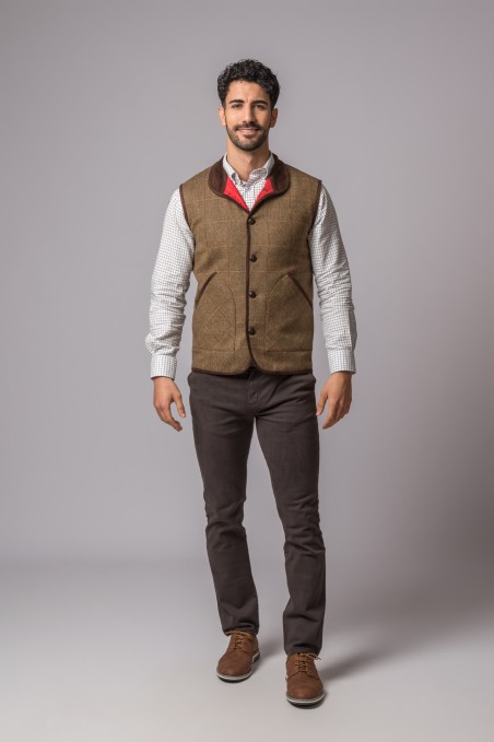 GILET EN LAINE À REVERS À RAYURES ROUGES