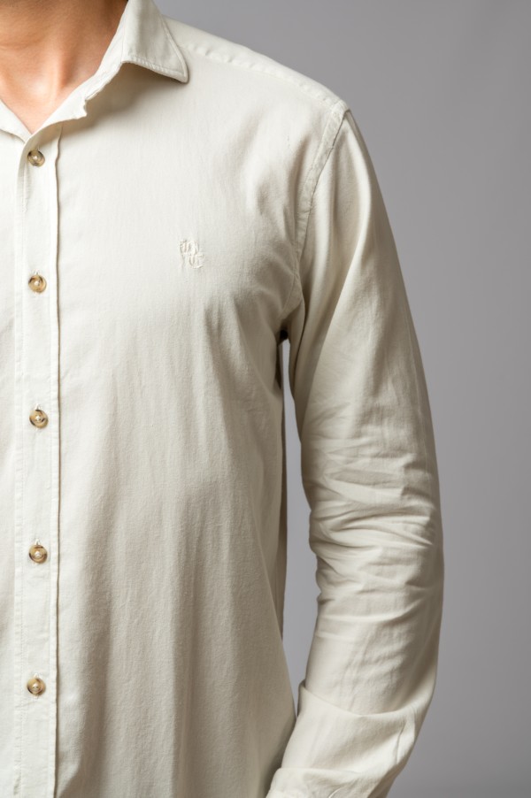 CAMISA BEGE CLARA