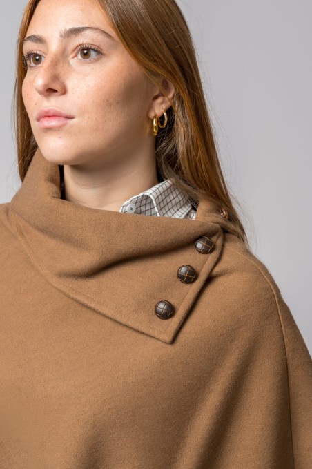 CAMEL MOUFLON CAPE