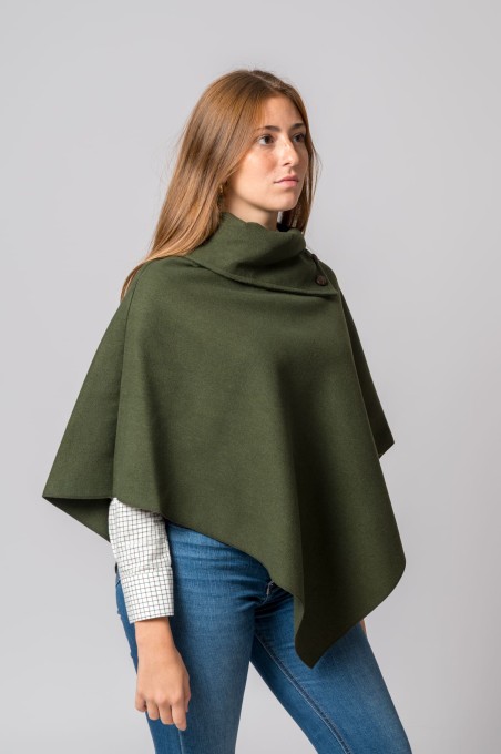 GREEN MOUFLON CAPE