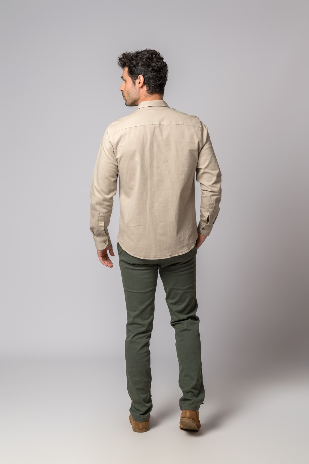 SOBRECAMISA BOLSILLOS CREAM