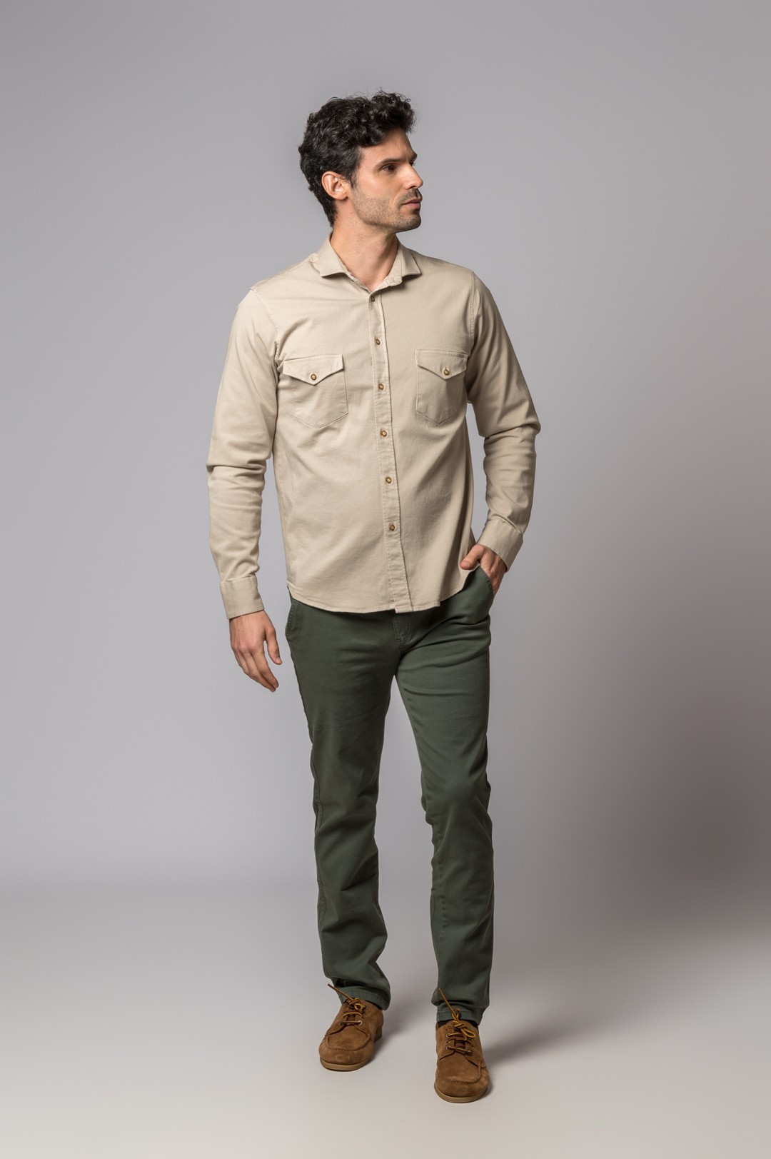 SOBRECAMISA BOLSILLOS CREAM