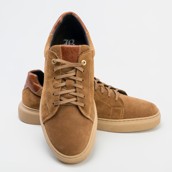 Calzado para hombre de piel en color camel
