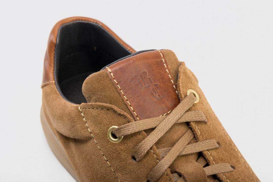 ZAPATILLA PIEL CAMEL