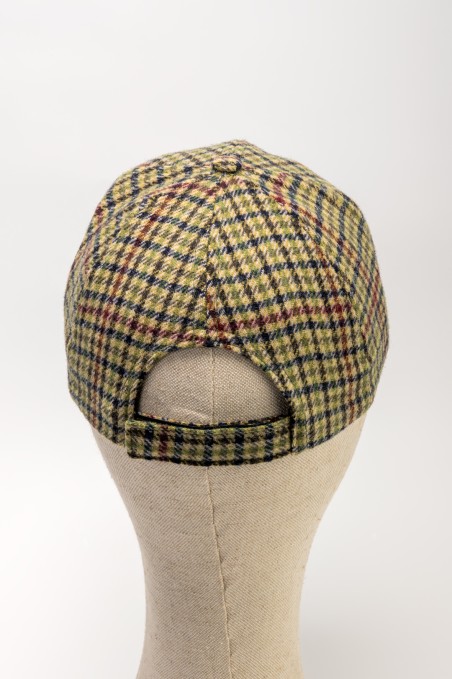 BASEBALL CAP WITH CROW'S LEG