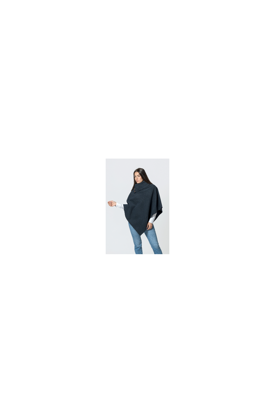 NAVY BLUE MOUFLON CAPE