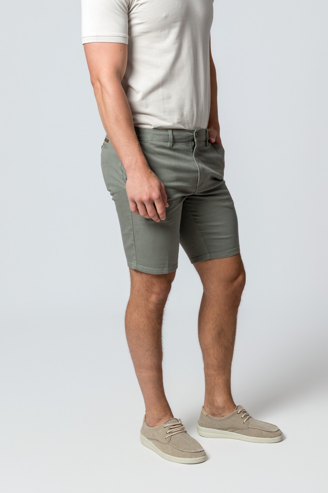 BERMUDA BRITISH VERDE KAKI