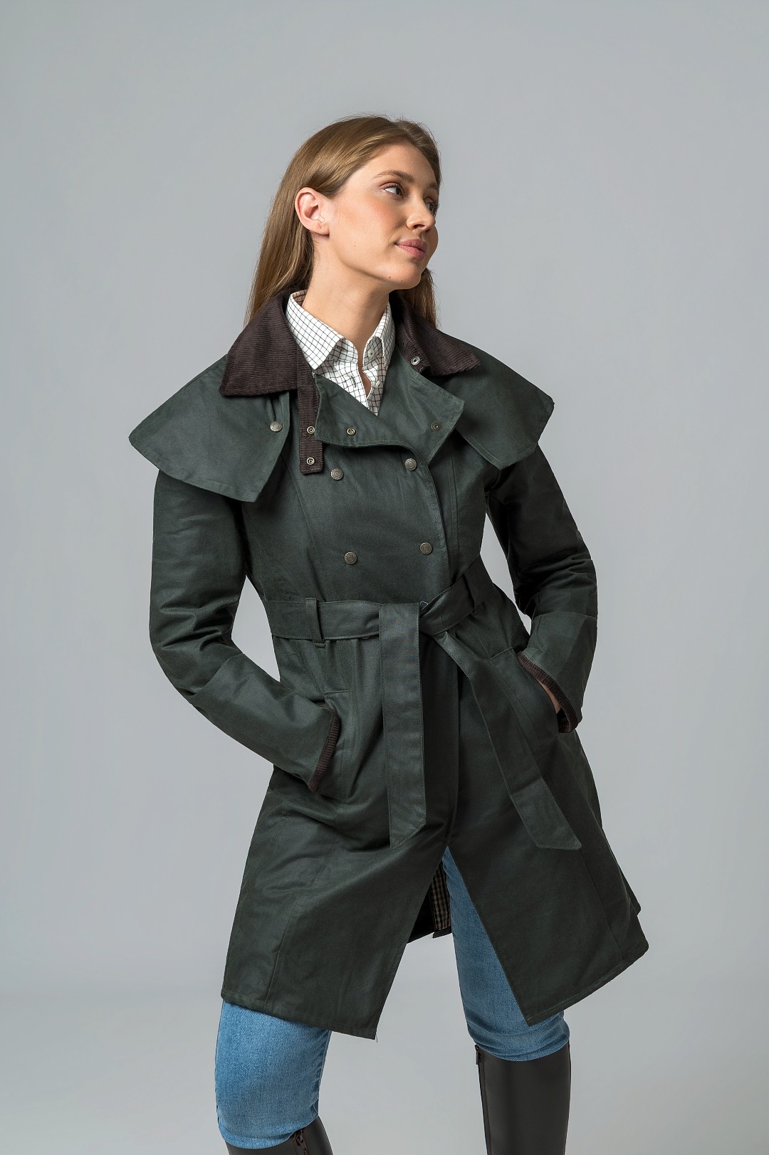 CAPA DE MUJER ENCERADA VERDE